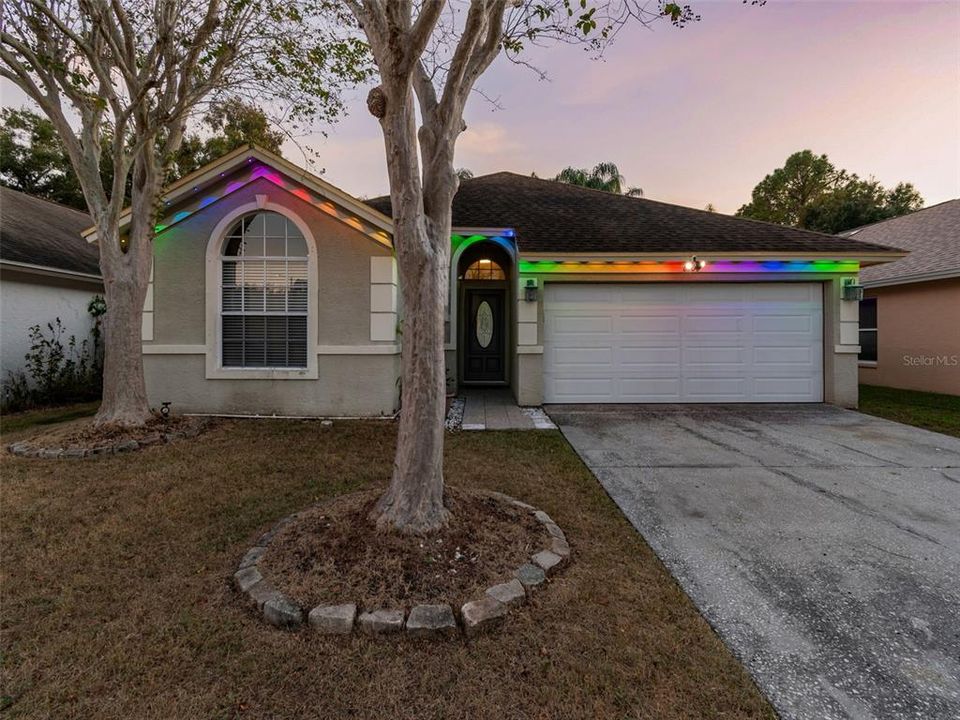 For Sale: $418,900 (3 beds, 2 baths, 1482 Square Feet)