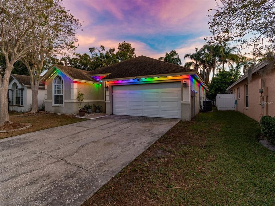 For Sale: $418,900 (3 beds, 2 baths, 1482 Square Feet)