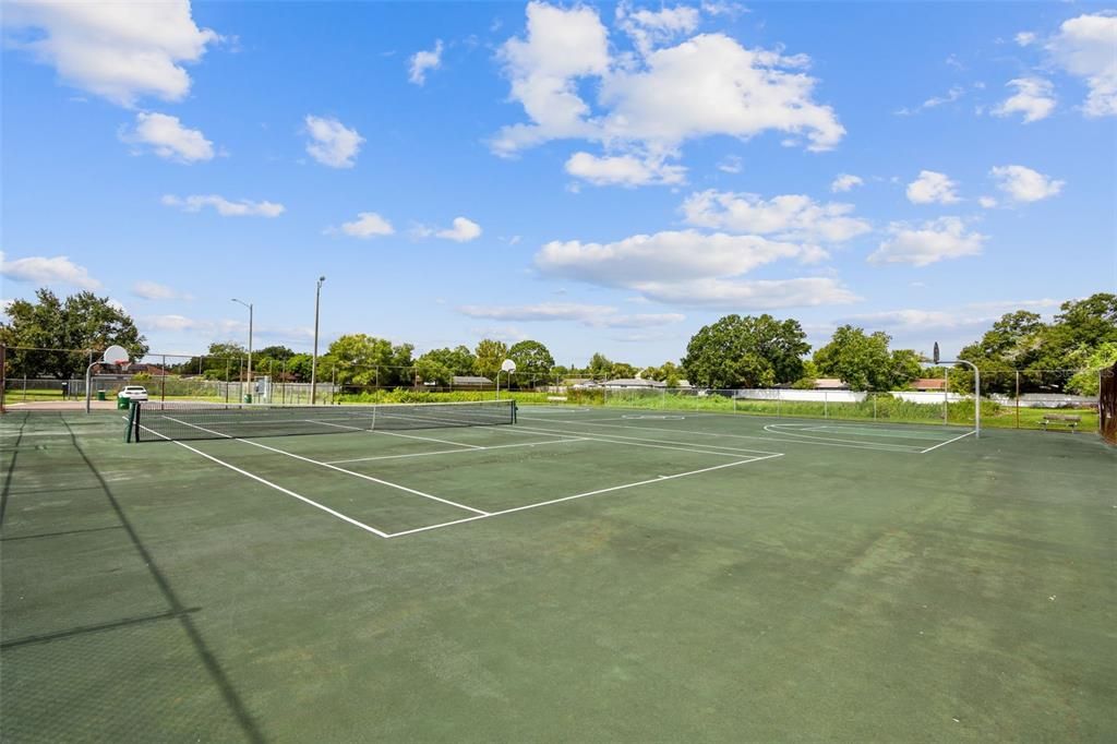 For Sale: $418,900 (3 beds, 2 baths, 1482 Square Feet)