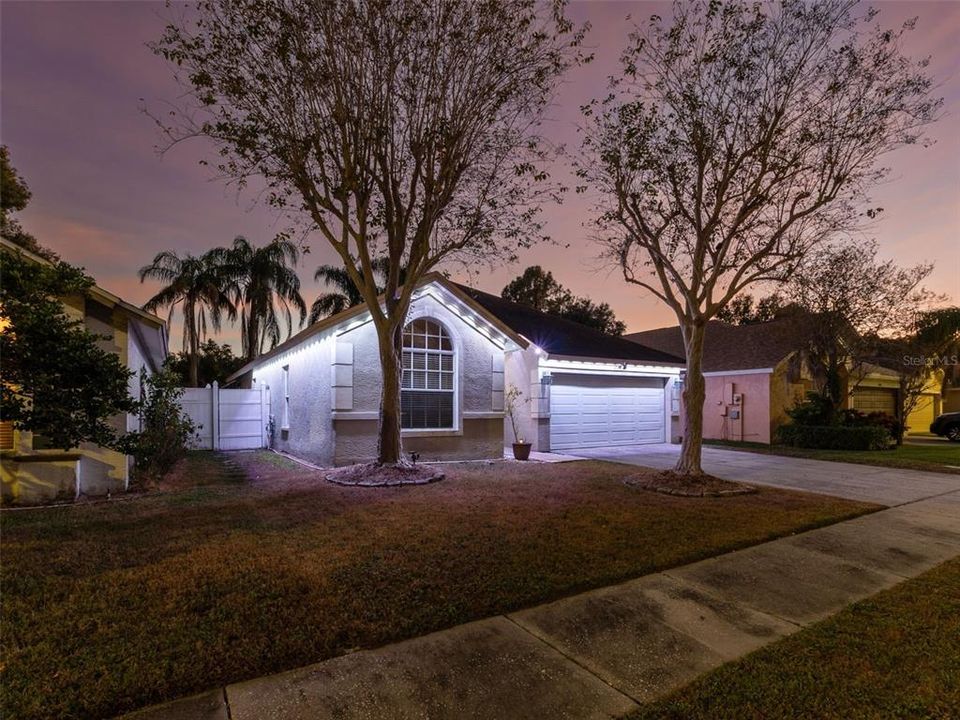 For Sale: $418,900 (3 beds, 2 baths, 1482 Square Feet)