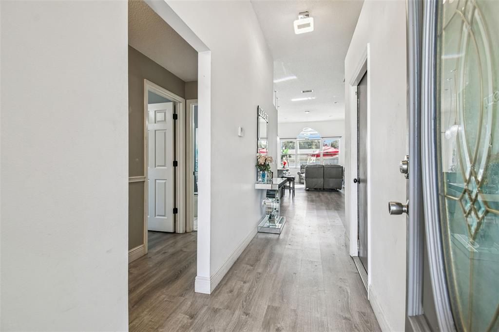 For Sale: $418,900 (3 beds, 2 baths, 1482 Square Feet)