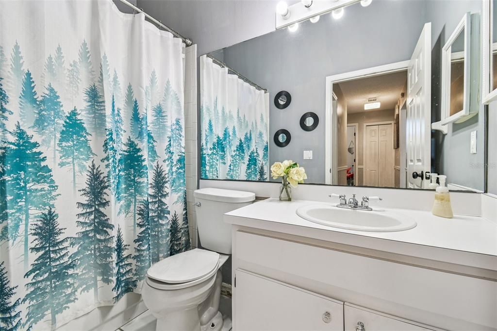 For Sale: $418,900 (3 beds, 2 baths, 1482 Square Feet)