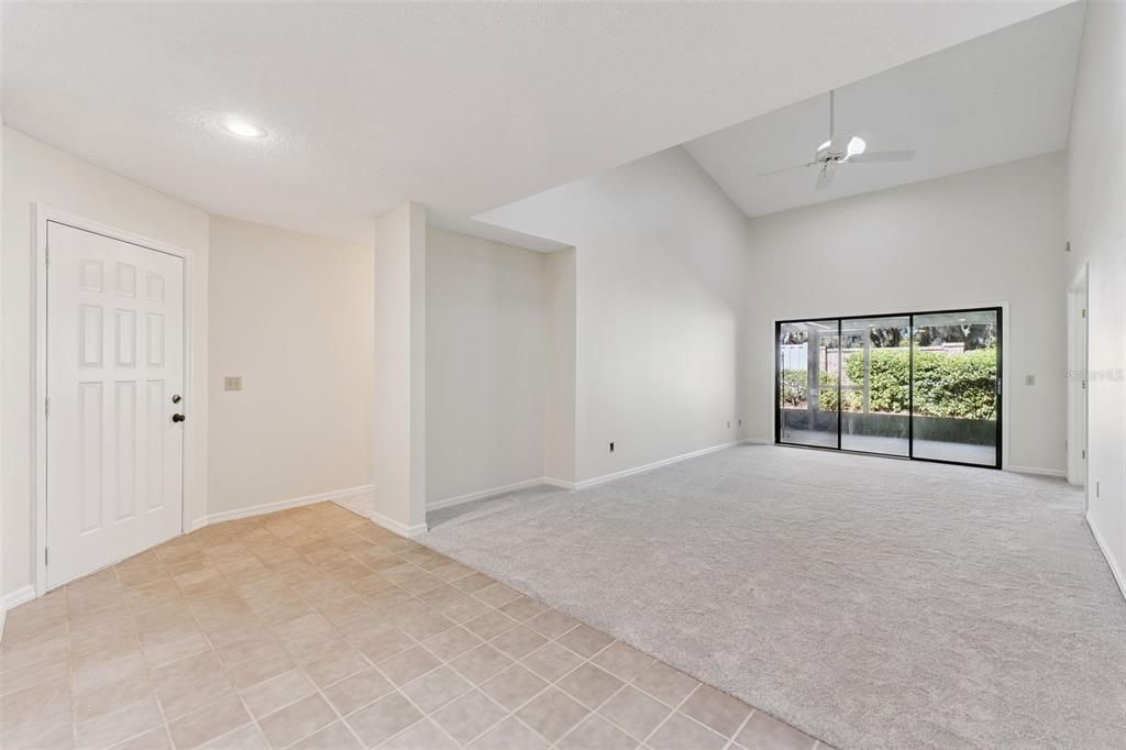 En Venta: $238,000 (2 camas, 2 baños, 1248 Pies cuadrados)