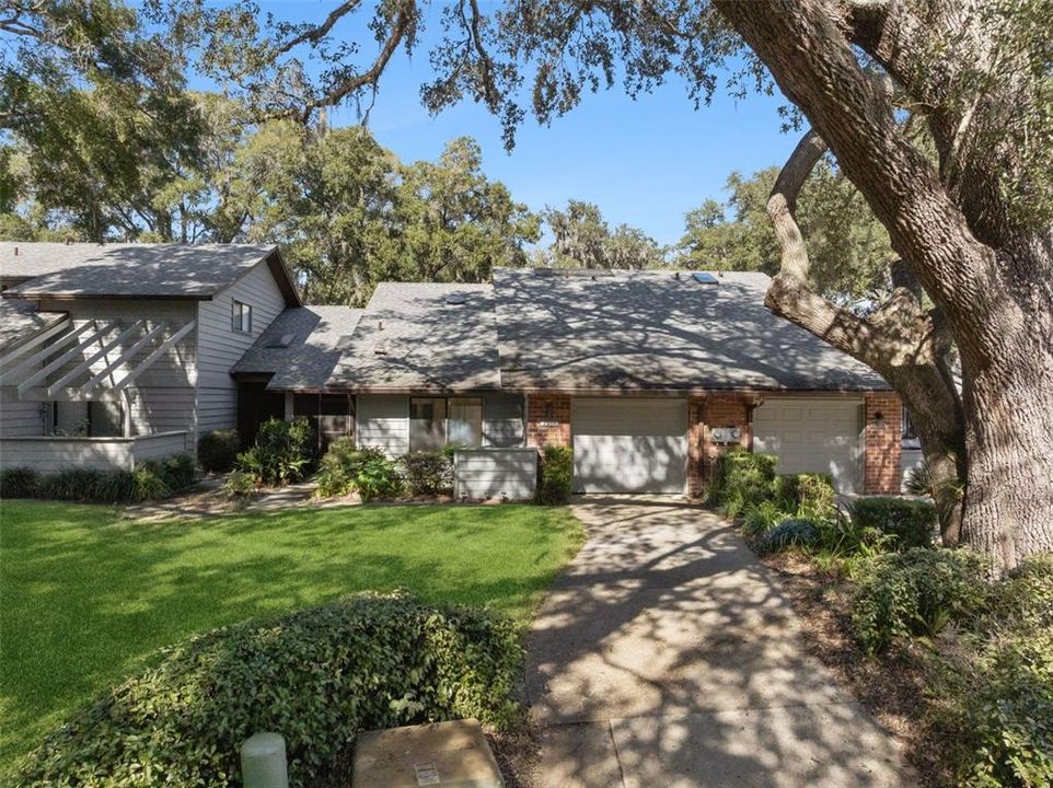 En Venta: $238,000 (2 camas, 2 baños, 1248 Pies cuadrados)