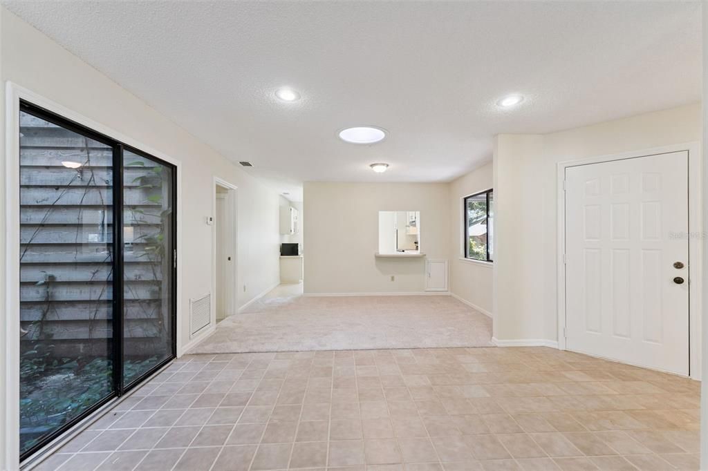 En Venta: $238,000 (2 camas, 2 baños, 1248 Pies cuadrados)