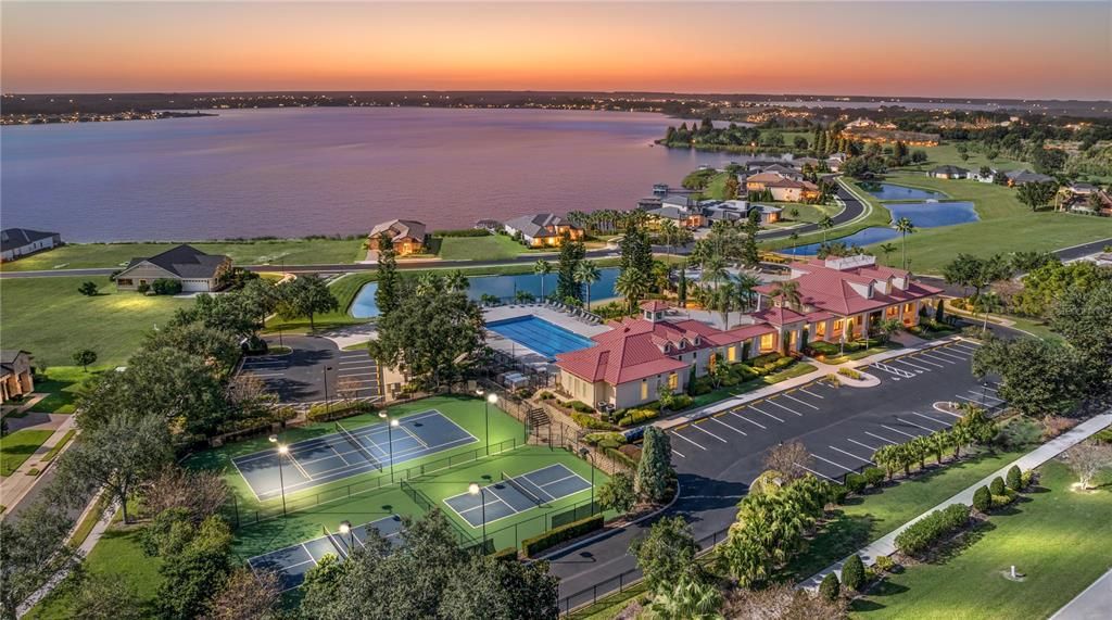 На продажу: $529,900 (3 спален, 2 ванн, 2046 Квадратных фут)