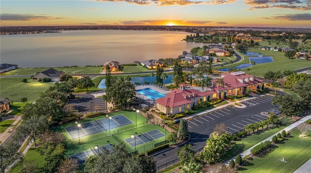 На продажу: $529,900 (3 спален, 2 ванн, 2046 Квадратных фут)