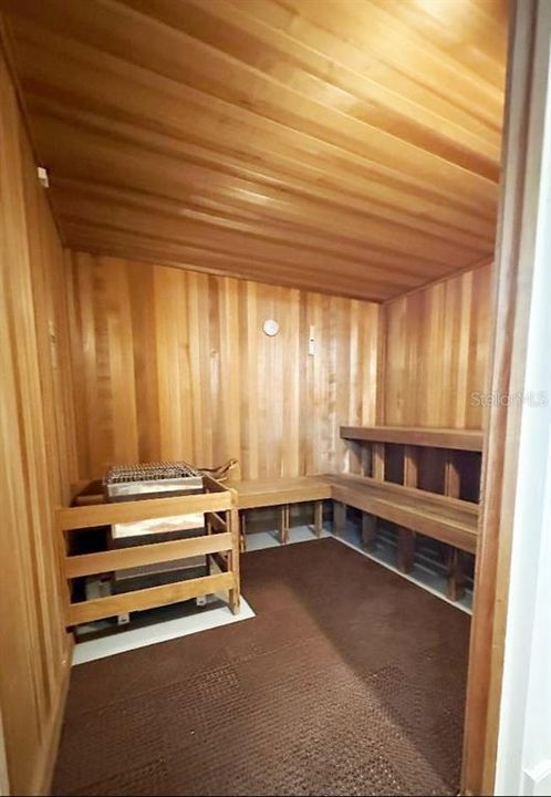 На продажу: $529,900 (3 спален, 2 ванн, 2046 Квадратных фут)