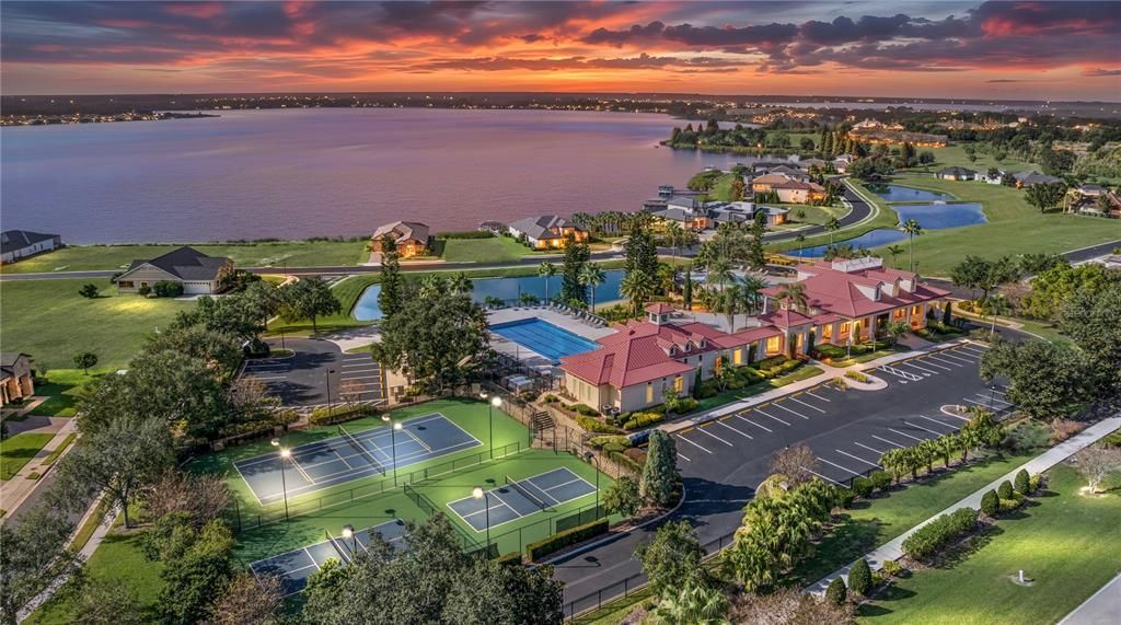 На продажу: $529,900 (3 спален, 2 ванн, 2046 Квадратных фут)