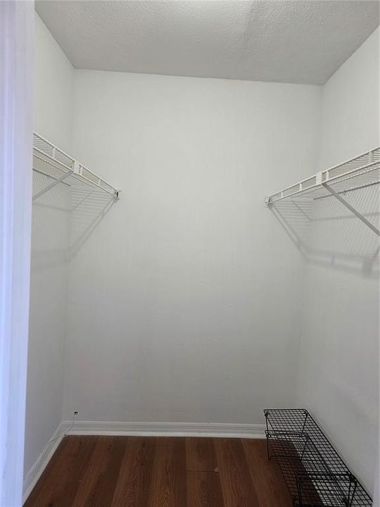 待售: $169,000 (2 贝兹, 2 浴室, 991 平方英尺)