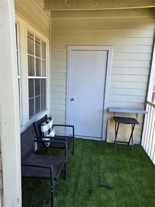 待售: $169,000 (2 贝兹, 2 浴室, 991 平方英尺)