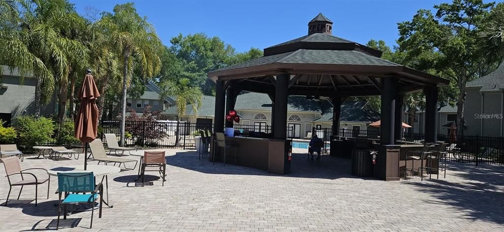 待售: $169,000 (2 贝兹, 2 浴室, 991 平方英尺)