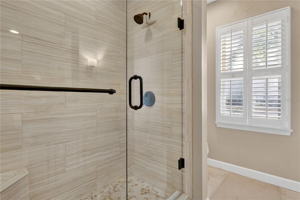 合同活跃: $925,000 (4 贝兹, 3 浴室, 3175 平方英尺)