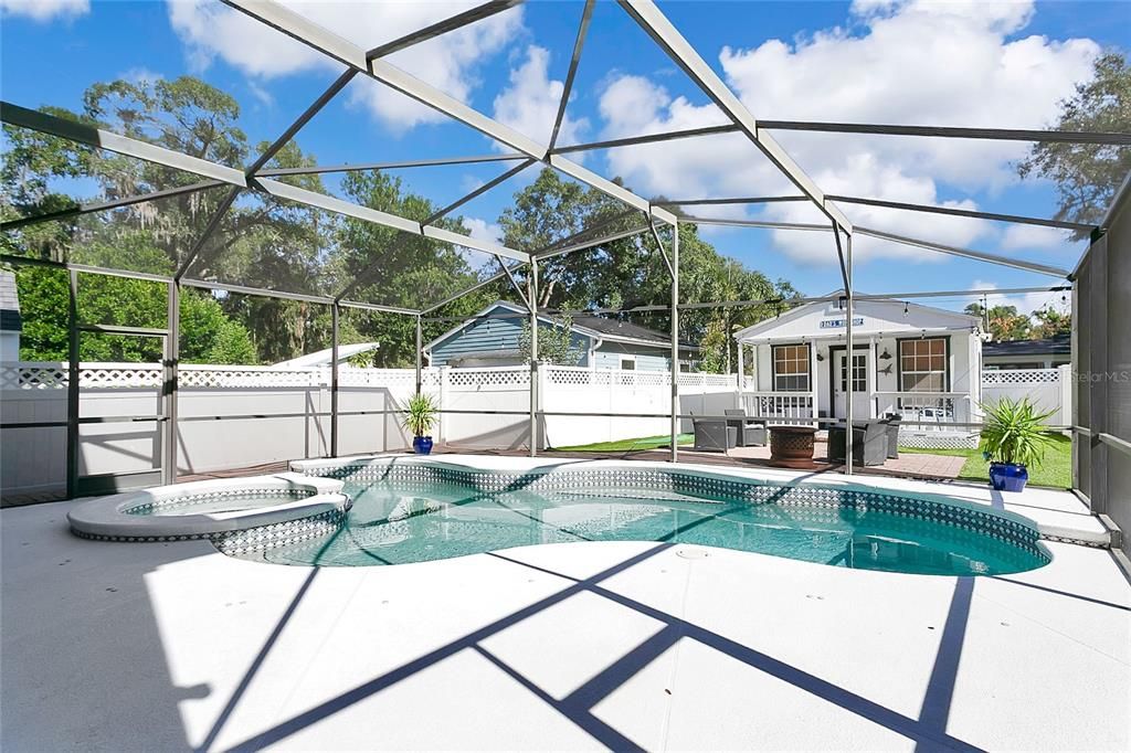 合同活跃: $925,000 (4 贝兹, 3 浴室, 3175 平方英尺)