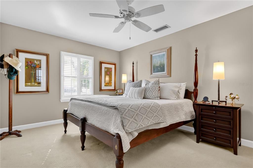 合同活跃: $925,000 (4 贝兹, 3 浴室, 3175 平方英尺)