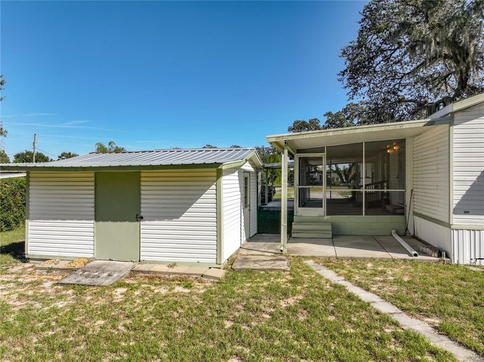 待售: $199,000 (2 贝兹, 2 浴室, 980 平方英尺)