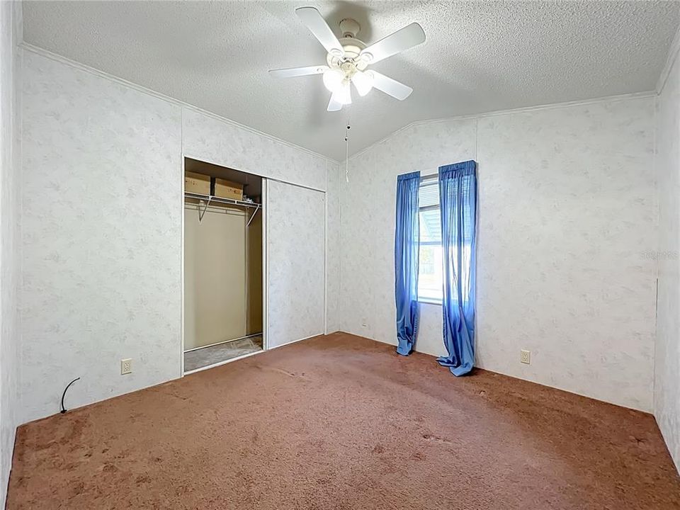 待售: $199,000 (2 贝兹, 2 浴室, 980 平方英尺)