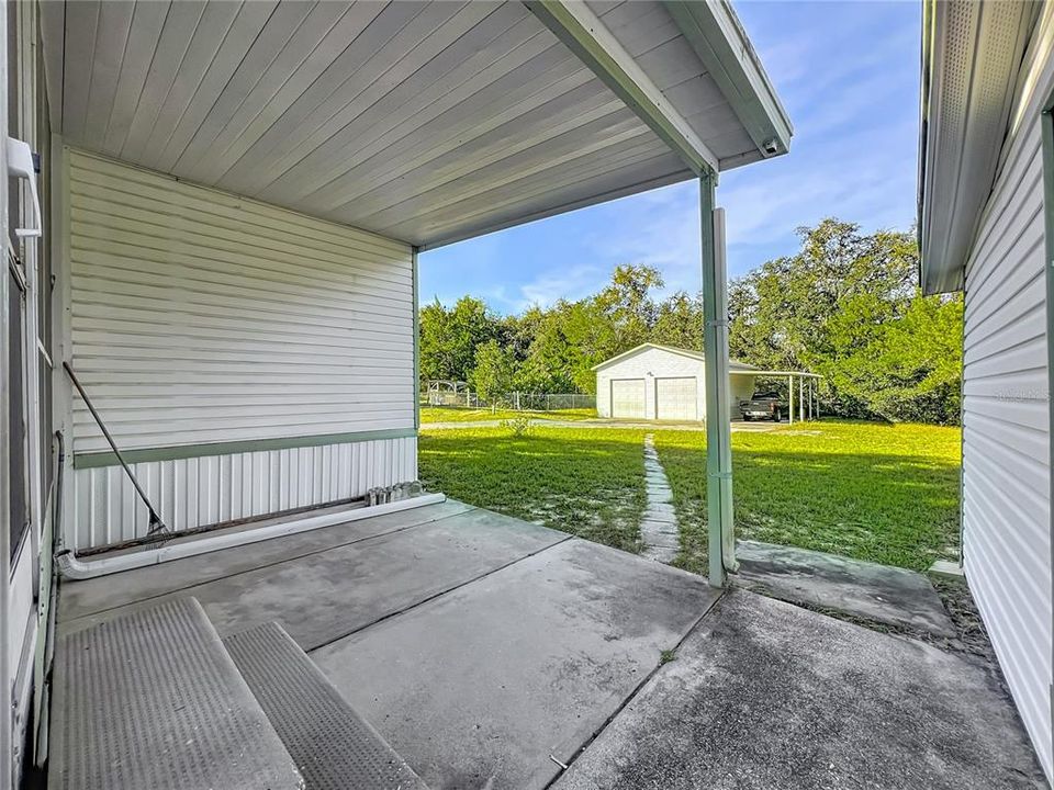 待售: $199,000 (2 贝兹, 2 浴室, 980 平方英尺)