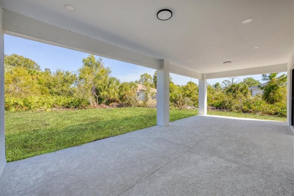 For Sale: $460,000 (4 beds, 2 baths, 2158 Square Feet)