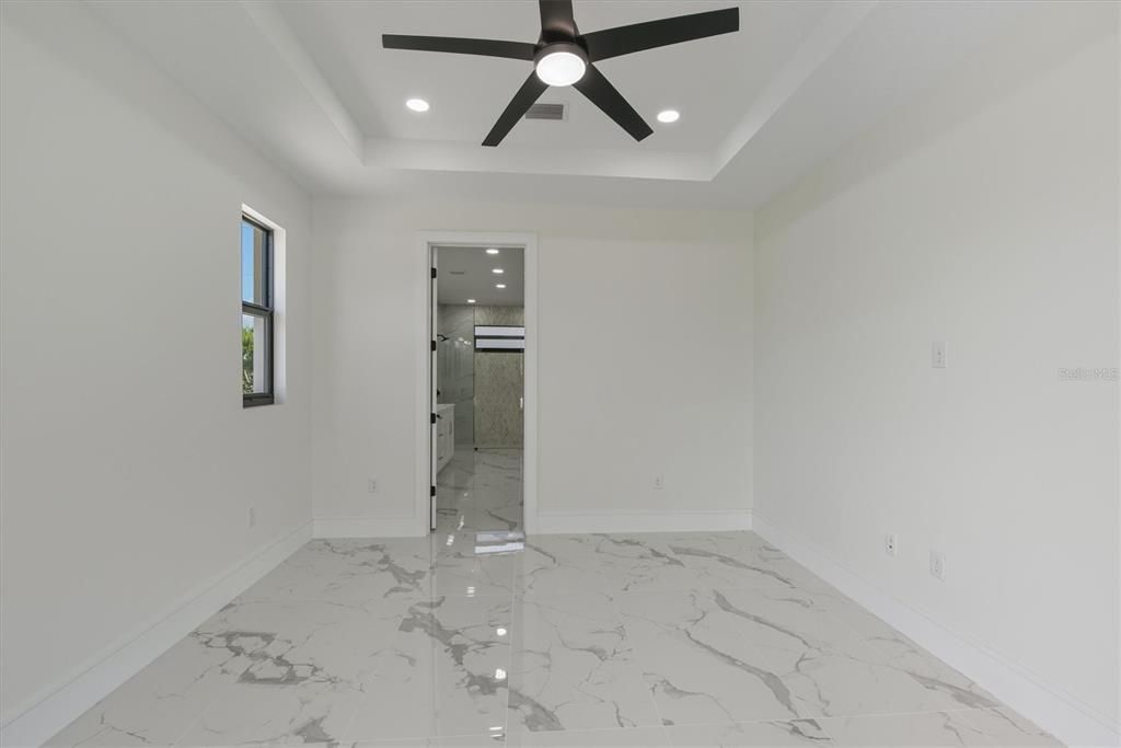 For Sale: $460,000 (4 beds, 2 baths, 2158 Square Feet)