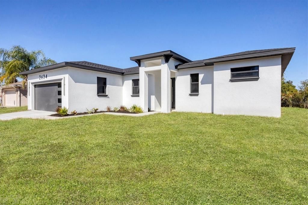 For Sale: $460,000 (4 beds, 2 baths, 2158 Square Feet)