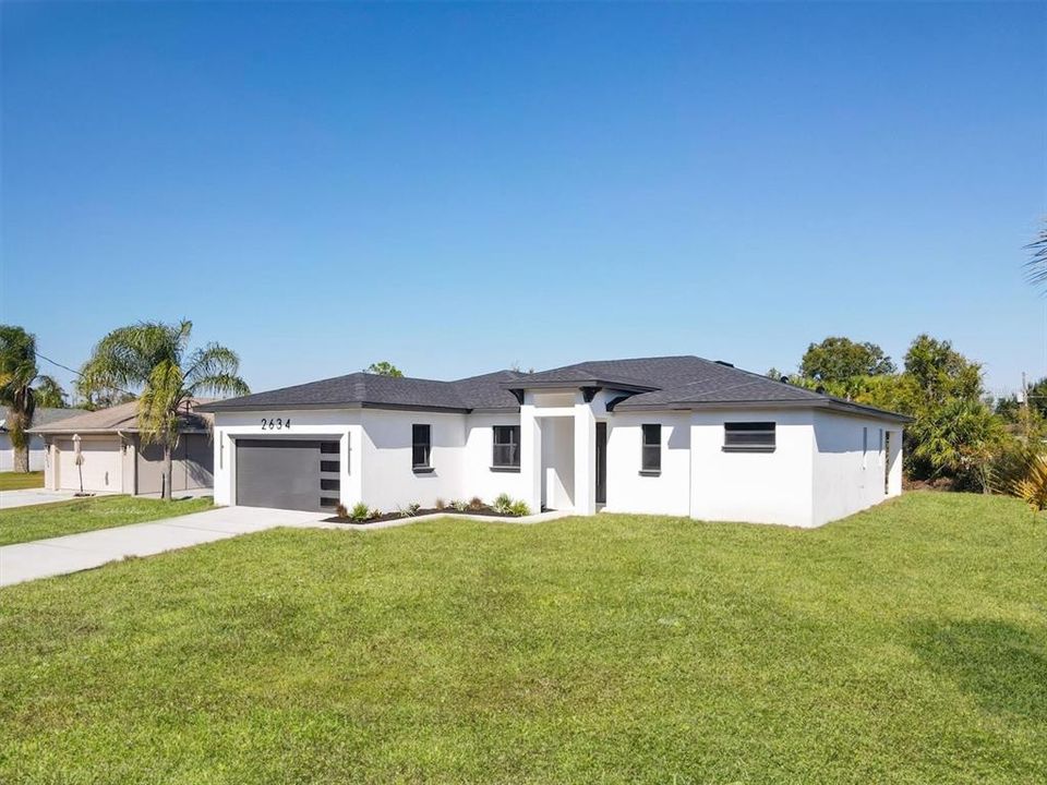 For Sale: $460,000 (4 beds, 2 baths, 2158 Square Feet)