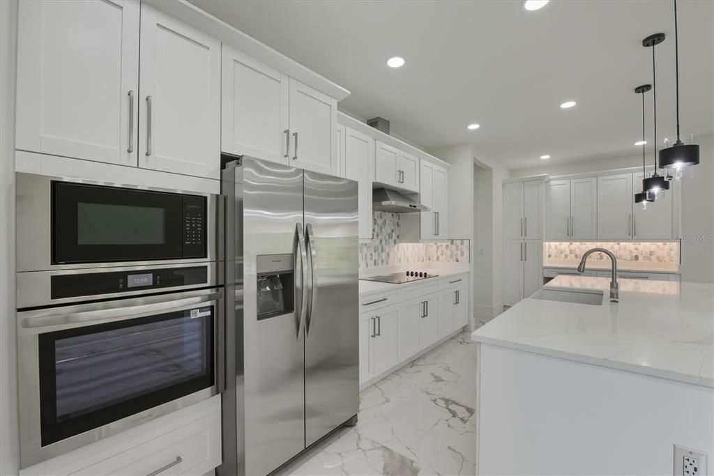 For Sale: $460,000 (4 beds, 2 baths, 2158 Square Feet)