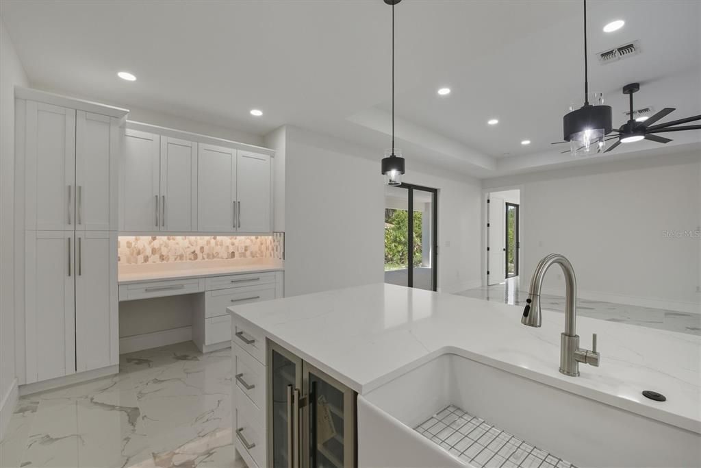 For Sale: $460,000 (4 beds, 2 baths, 2158 Square Feet)