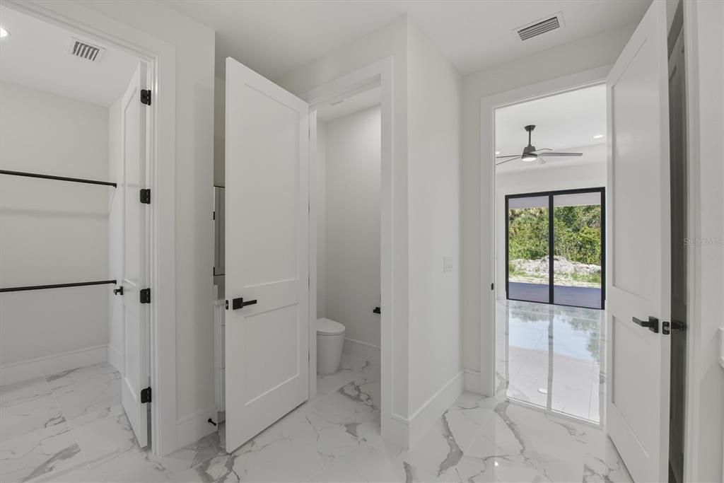 For Sale: $460,000 (4 beds, 2 baths, 2158 Square Feet)