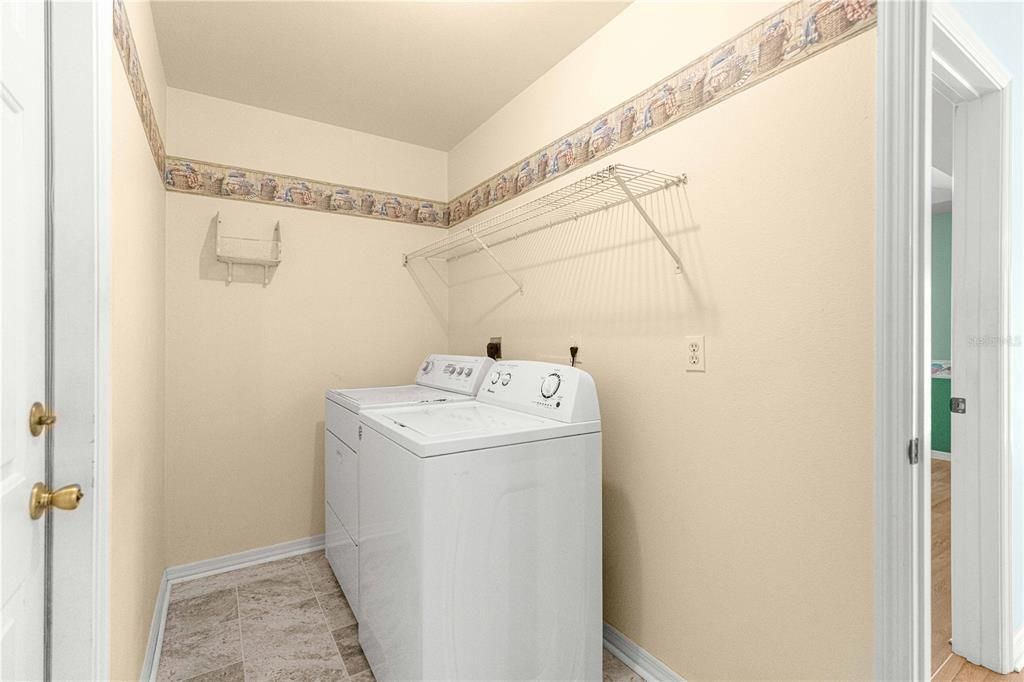 For Sale: $239,900 (3 beds, 2 baths, 1699 Square Feet)