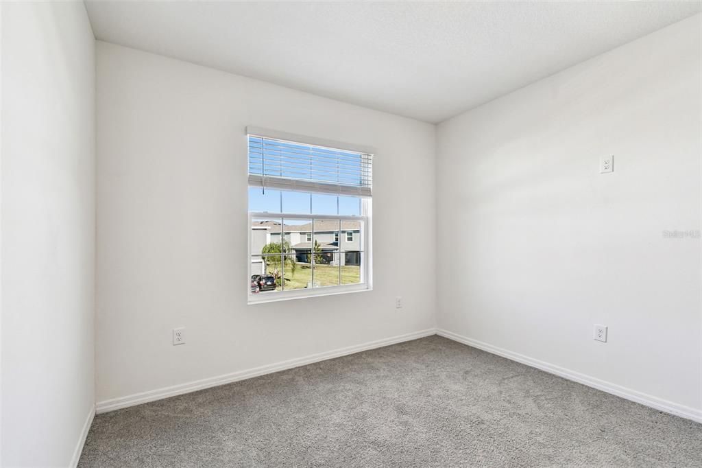 For Rent: $2,000 (3 beds, 2 baths, 1673 Square Feet)