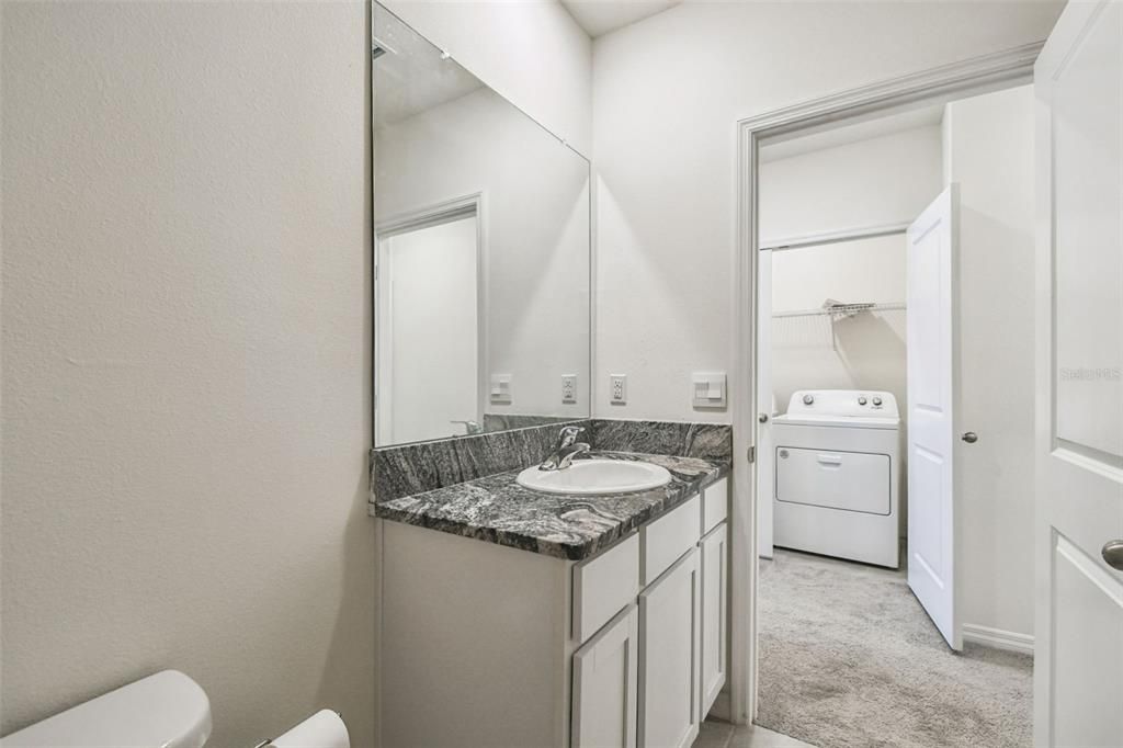 For Rent: $2,000 (3 beds, 2 baths, 1673 Square Feet)