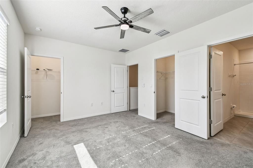 For Rent: $2,000 (3 beds, 2 baths, 1673 Square Feet)