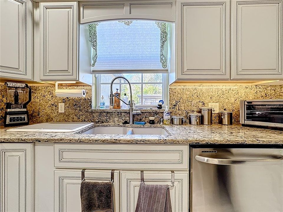 Active With Contract: $330,000 (4 beds, 2 baths, 1550 Square Feet)