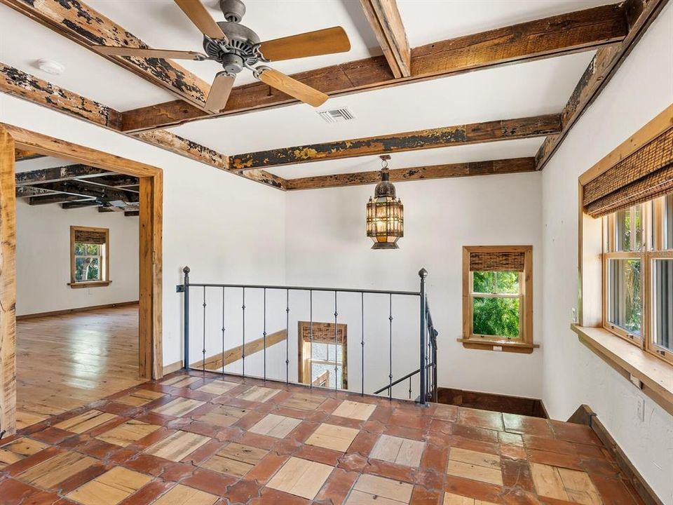 For Sale: $2,050,000 (2 beds, 2 baths, 3913 Square Feet)