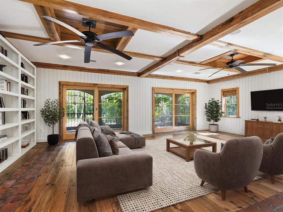 For Sale: $2,050,000 (2 beds, 2 baths, 3913 Square Feet)