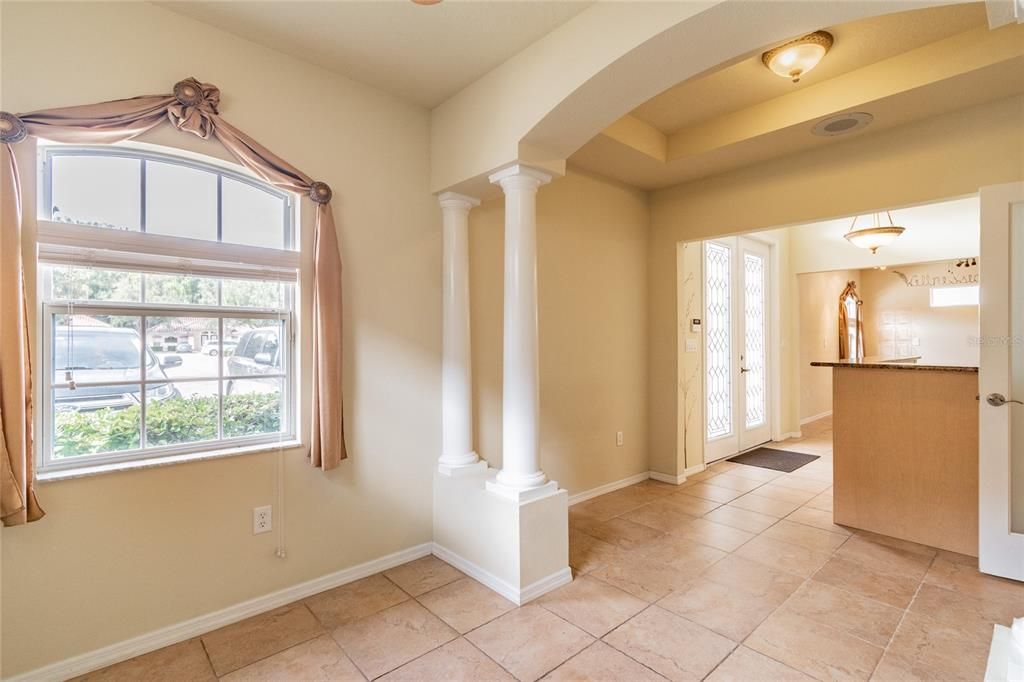 合同活跃: $915,000 (0 贝兹, 0 浴室, 1992 平方英尺)