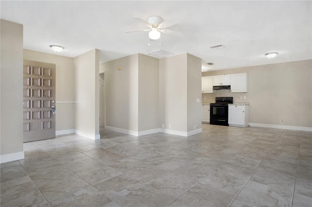 For Rent: $1,495 (2 beds, 2 baths, 1850 Square Feet)