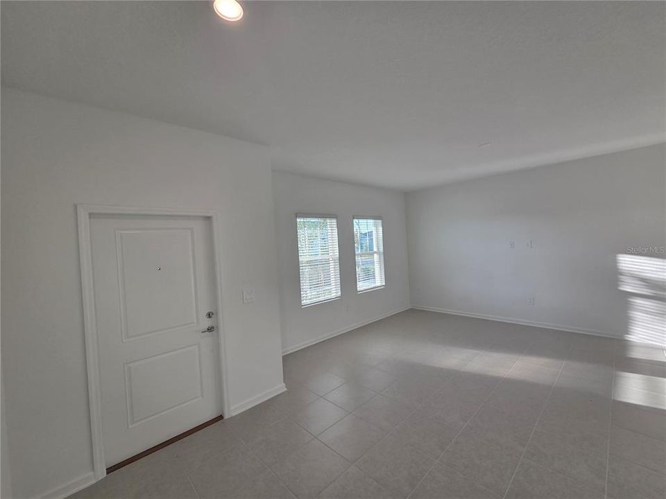 В аренду: $2,750 (4 спален, 3 ванн, 2023 Квадратных фут)