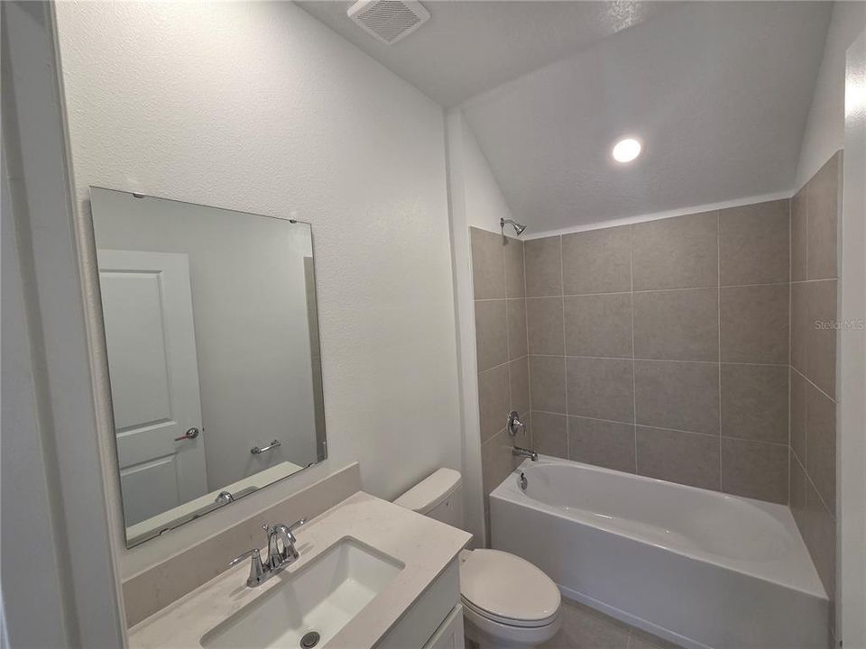 В аренду: $2,750 (4 спален, 3 ванн, 2023 Квадратных фут)