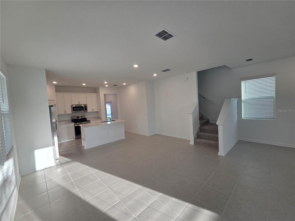 В аренду: $2,750 (4 спален, 3 ванн, 2023 Квадратных фут)