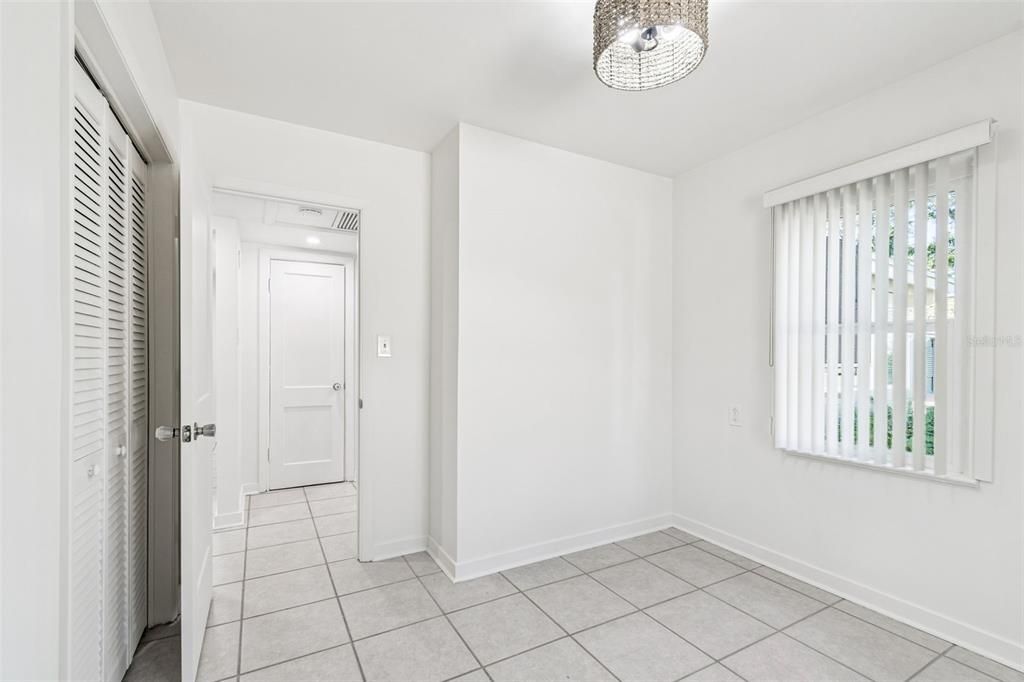 For Sale: $499,000 (3 beds, 1 baths, 1163 Square Feet)