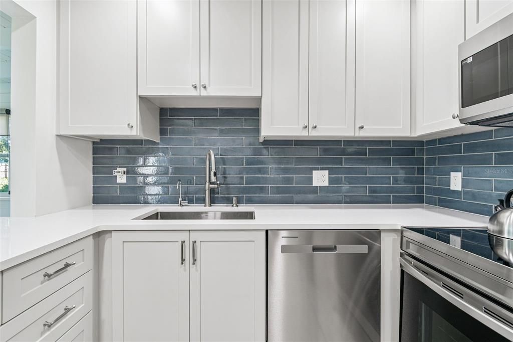 For Sale: $499,000 (3 beds, 1 baths, 1163 Square Feet)