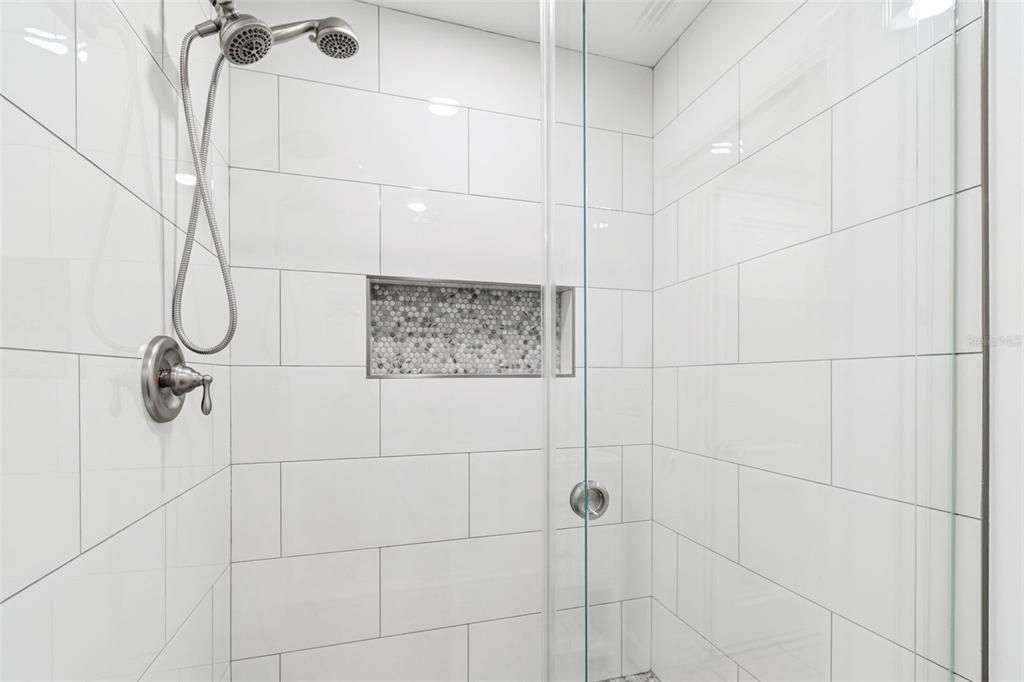 For Sale: $499,000 (3 beds, 1 baths, 1163 Square Feet)