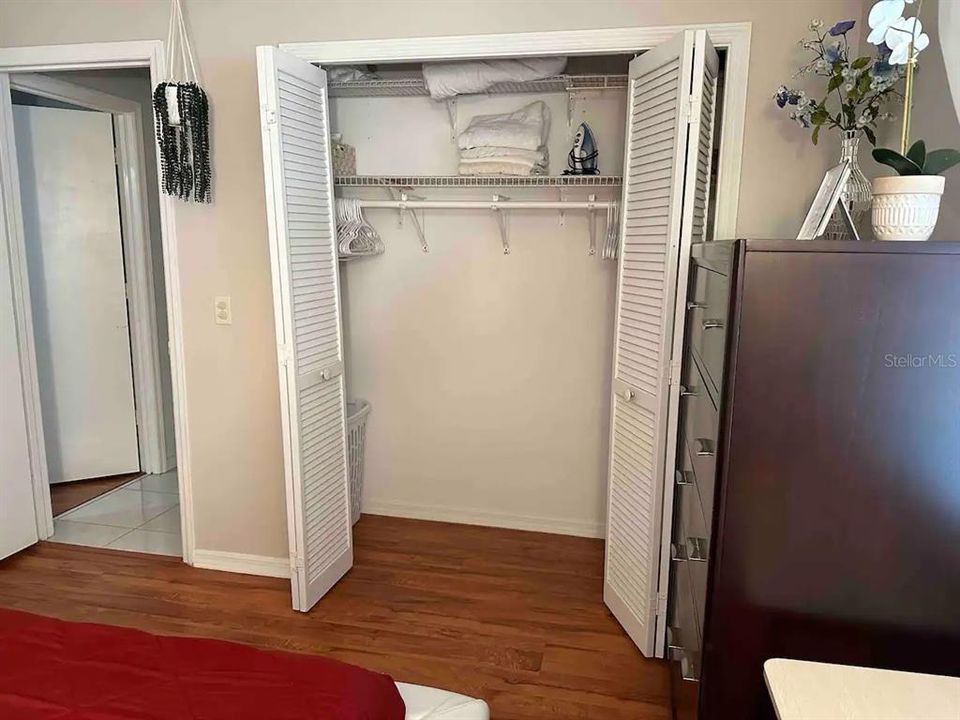 На продажу: $360,000 (3 спален, 2 ванн, 1124 Квадратных фут)