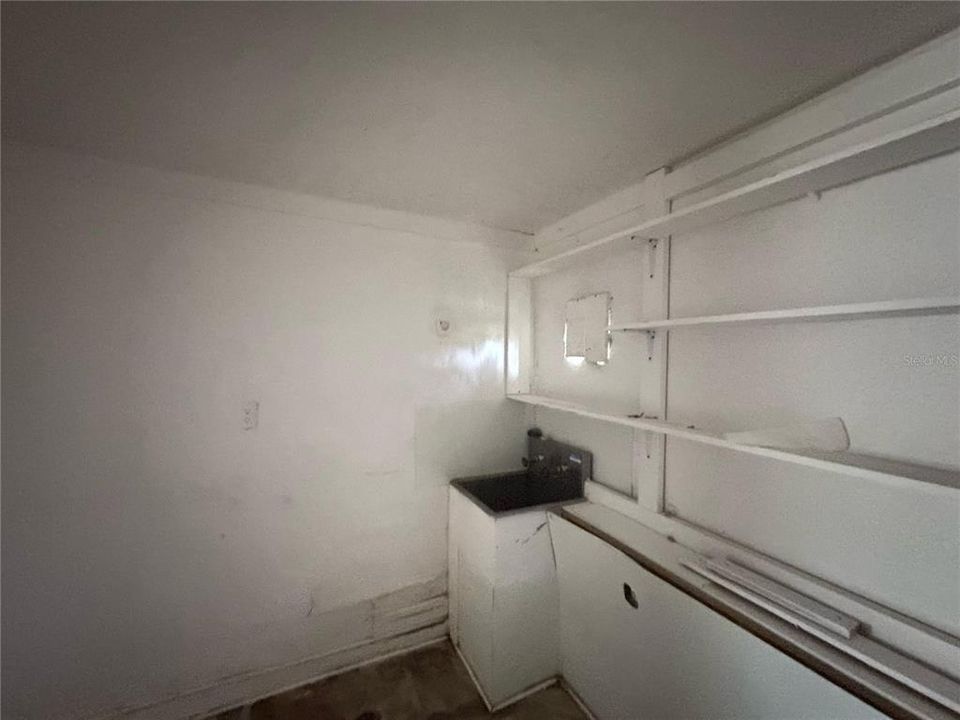 待售: $349,900 (0 贝兹, 0 浴室, 1252 平方英尺)