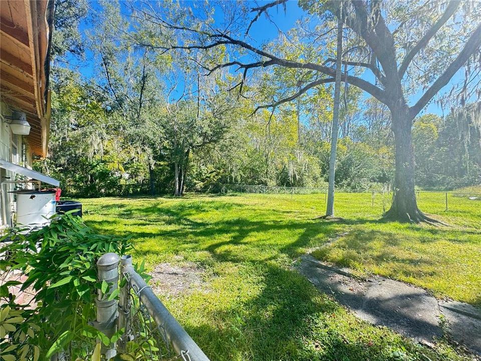 待售: $349,900 (0 贝兹, 0 浴室, 1252 平方英尺)