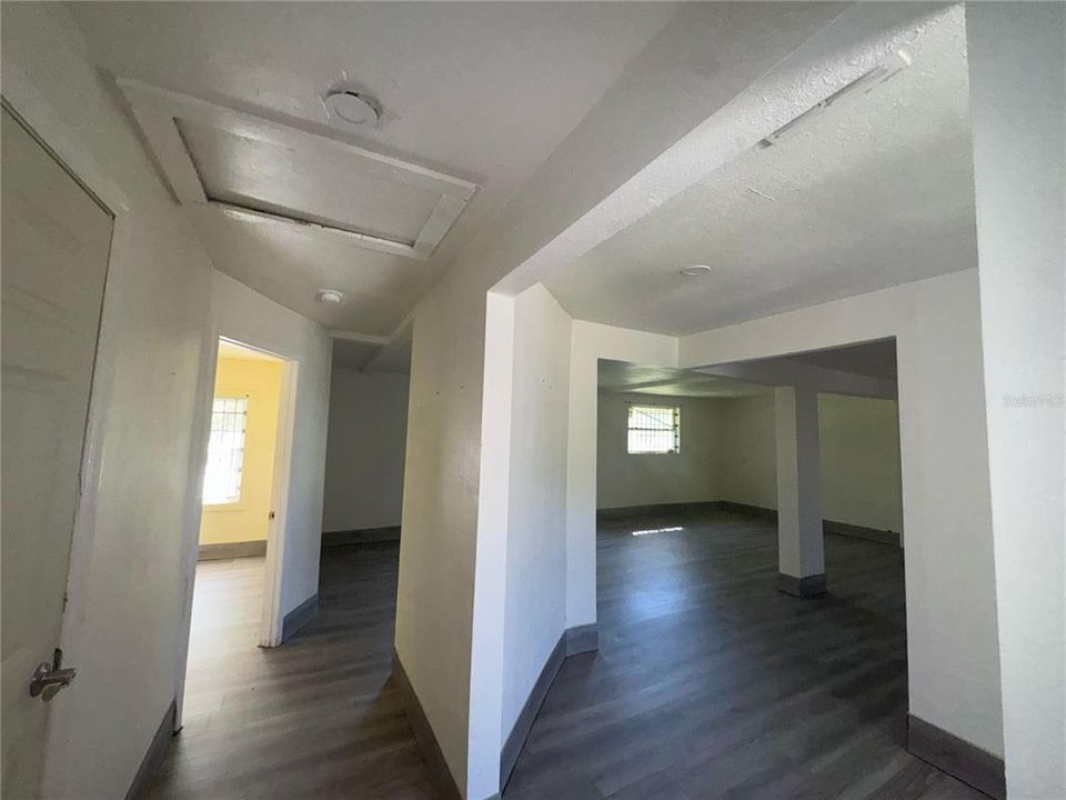 待售: $349,900 (0 贝兹, 0 浴室, 1252 平方英尺)