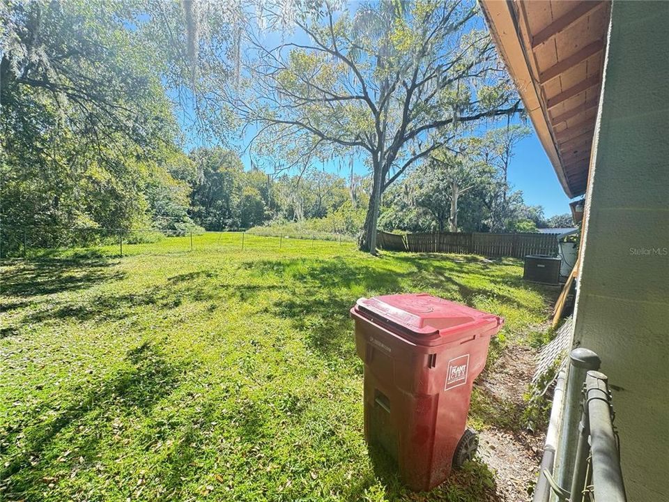 待售: $349,900 (0 贝兹, 0 浴室, 1252 平方英尺)