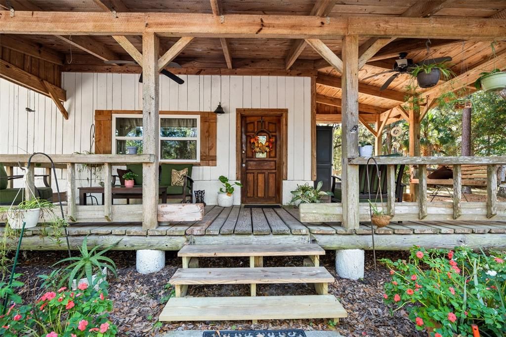 Active With Contract: $544,900 (3 beds, 2 baths, 1816 Square Feet)